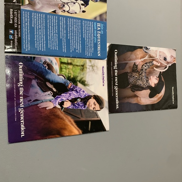 Young Rider Magazine Set - Colorful Covers - Picture 5 of 5